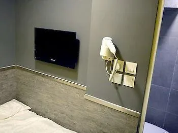 H.One Inn 香港 酒店